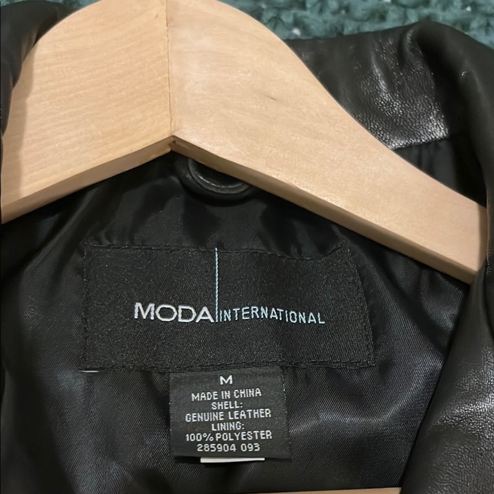 Vintage Y2K Moda International Leather Jacket with Gold Accents - Picture 2 of 11